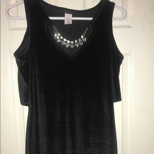 Cold shoulder velvet bodycon dress